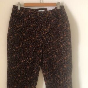 Woman’s velvet burnout Black and Brown paisley Patterned Pants size eight short